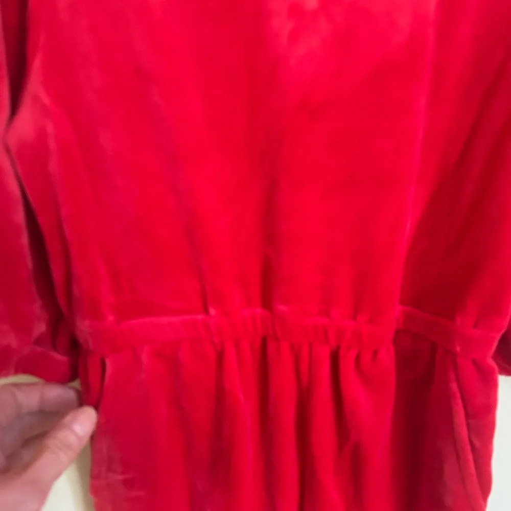 NWT Hanna Andersson red velour jumpsuit. Size 3T. Elastic waist, short sleeves.